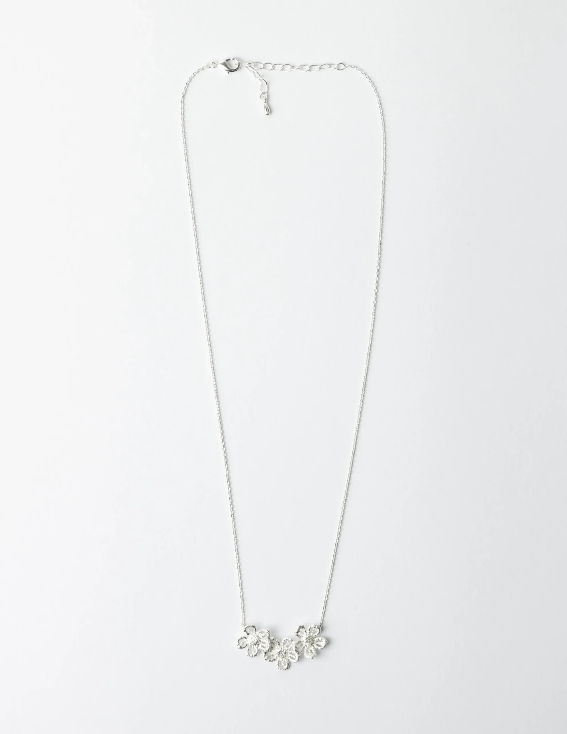 3 Brushed Flower Necklace