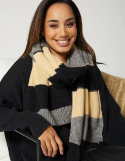 Cosy Scarves