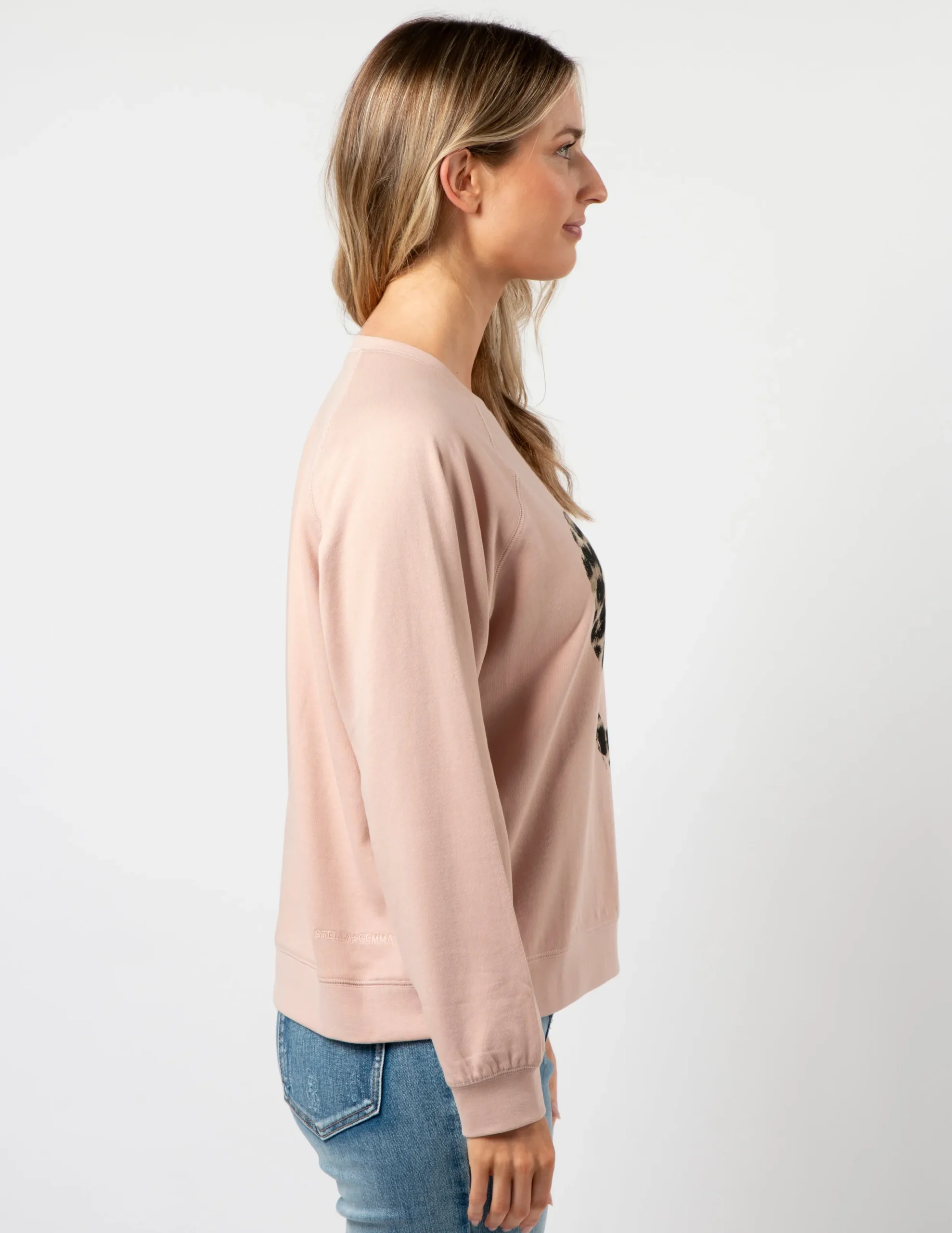 Everday Sweater - Blush Leopard Heart