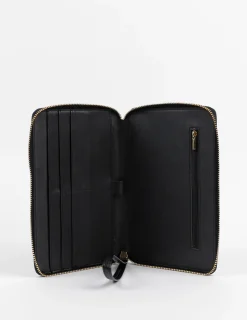 Getaway Travel Wallet - Black