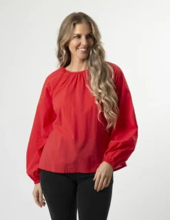 Muffy Top - Luscious Red