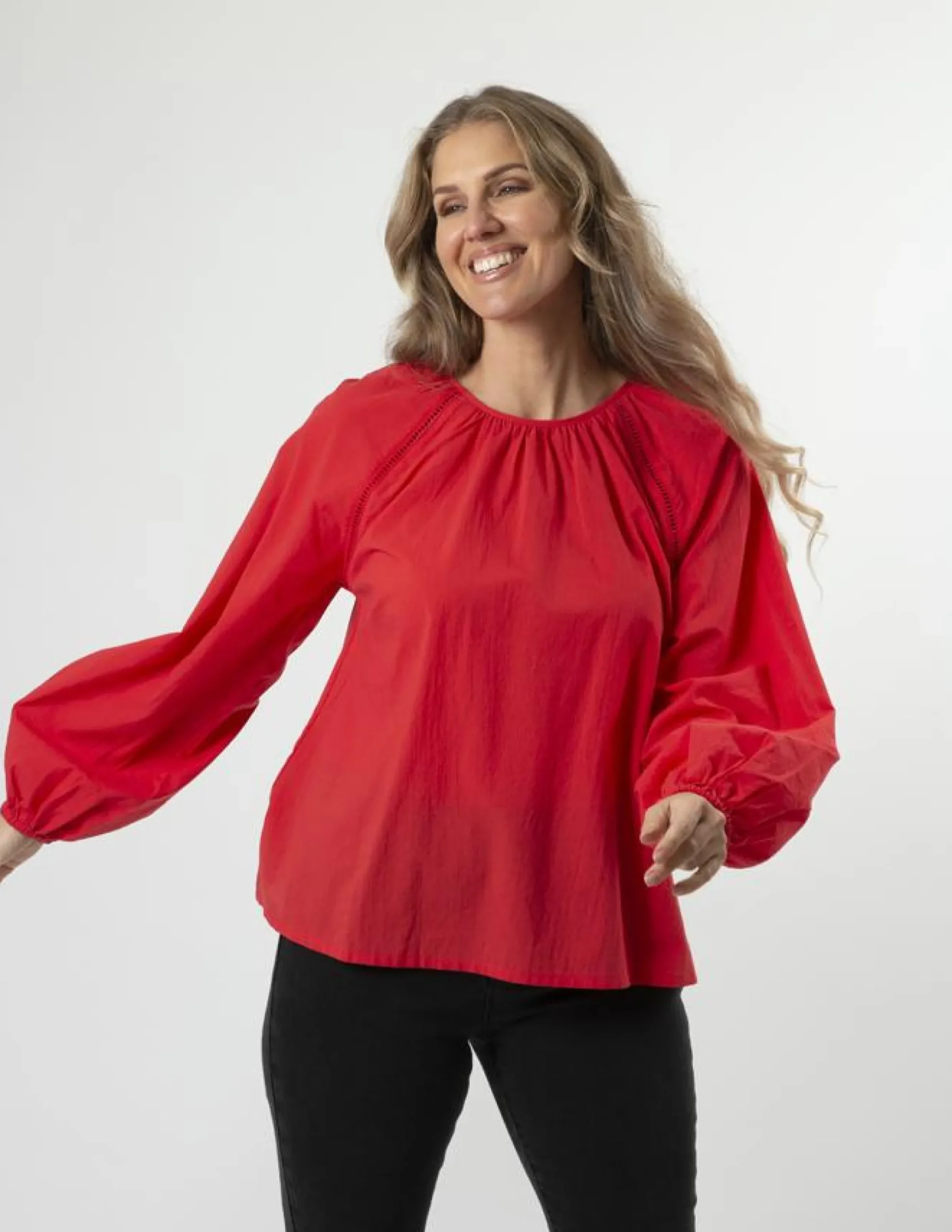 Muffy Top - Luscious Red