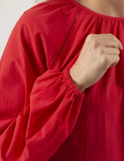 Muffy Top - Luscious Red