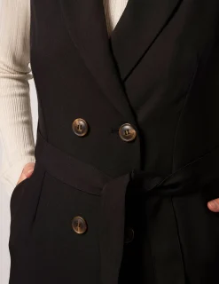 Plum Coat - Black