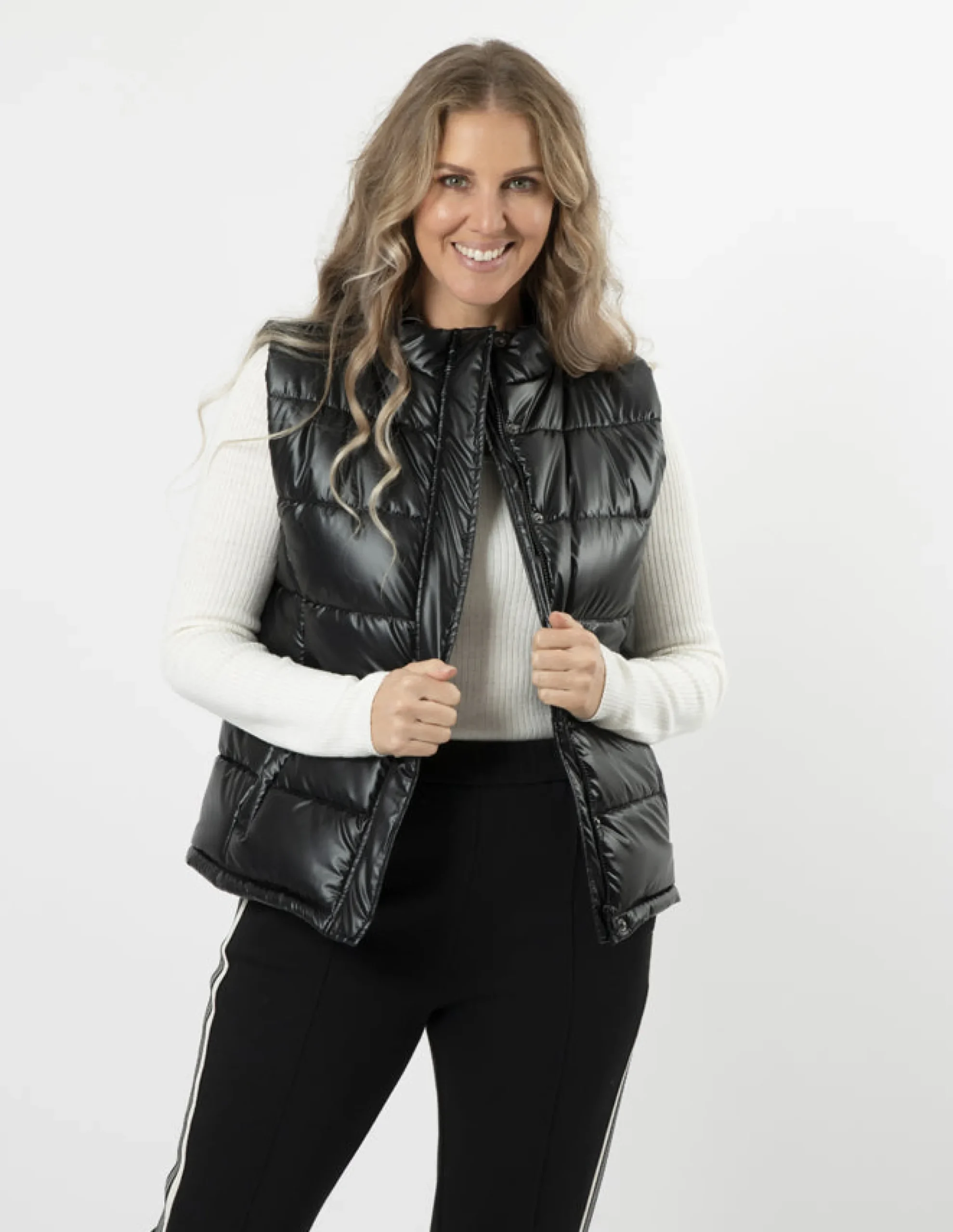 STELLA ESSENTIALS Colton Puffer - Black
