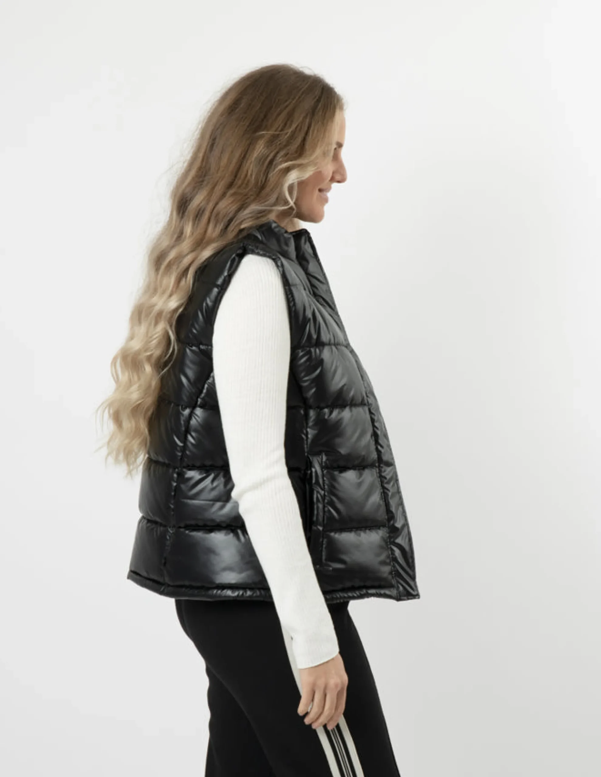 STELLA ESSENTIALS Colton Puffer - Black