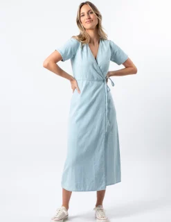 STELLA ESSENTIALS Como Dress - Light Blue Wash