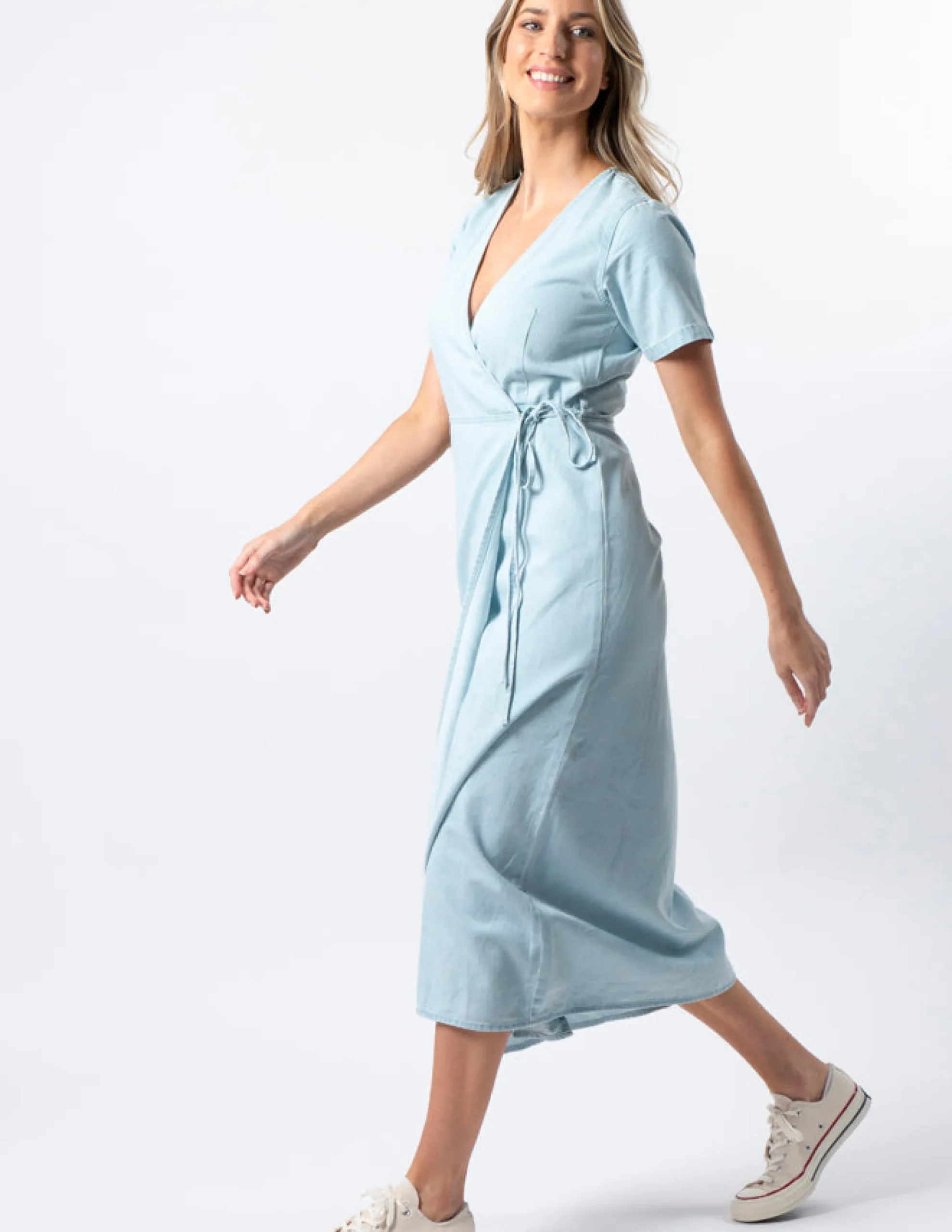 STELLA ESSENTIALS Como Dress - Light Blue Wash