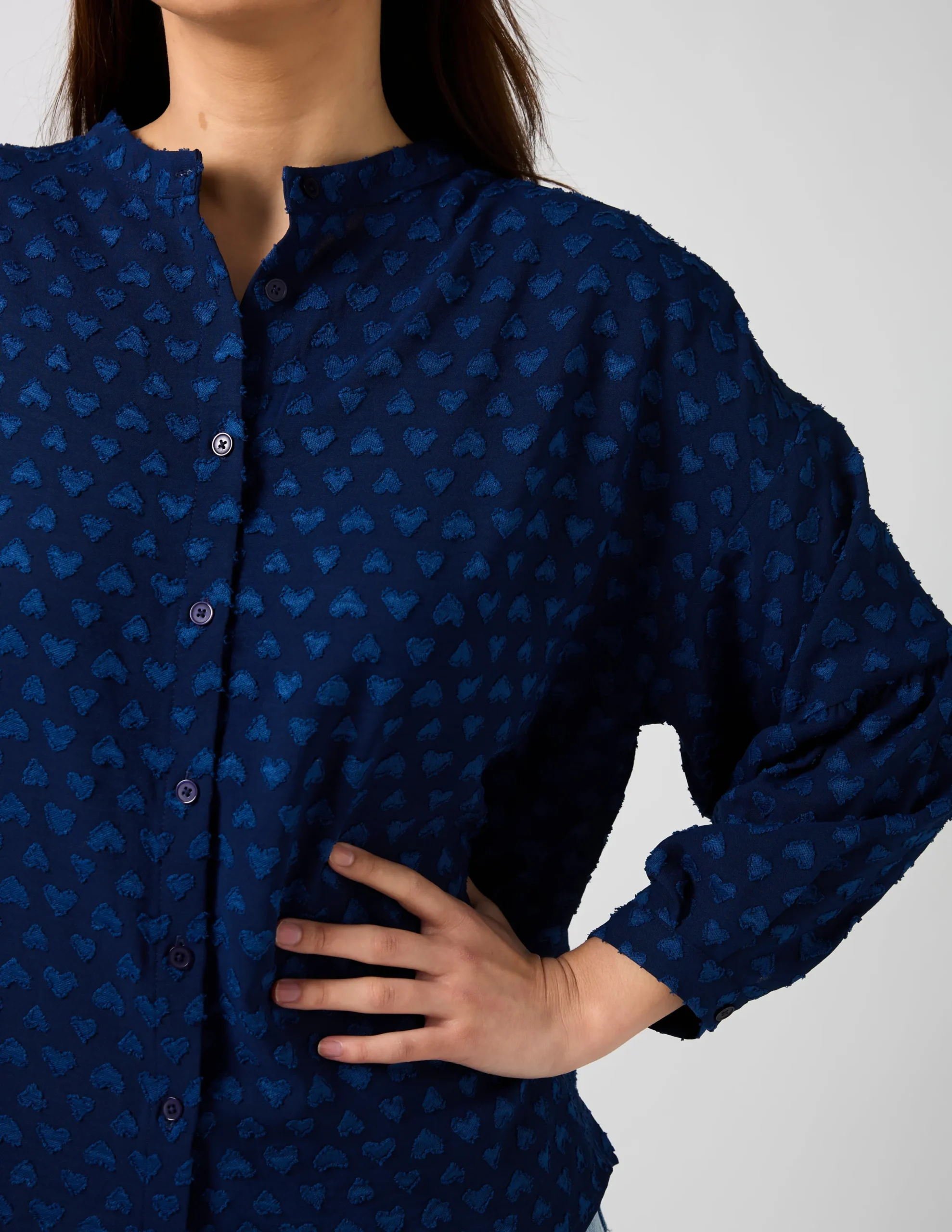STELLA ESSENTIALS Love as Blouse - Navy