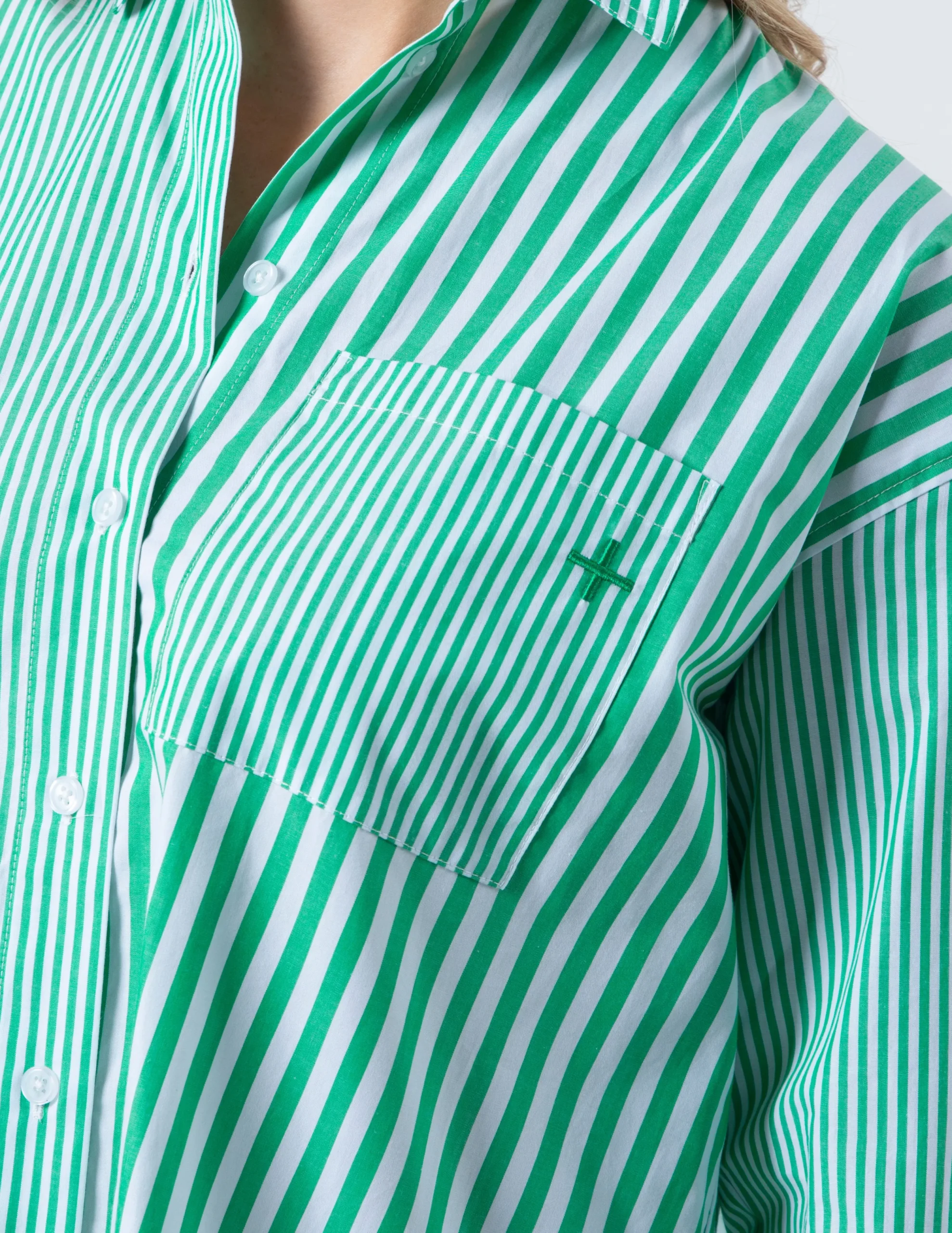 STELLA ESSENTIALS Shirt - Emerald
