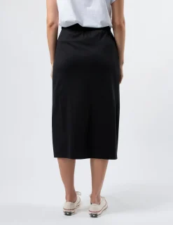 STELLA ESSENTIALS Skirt - Black