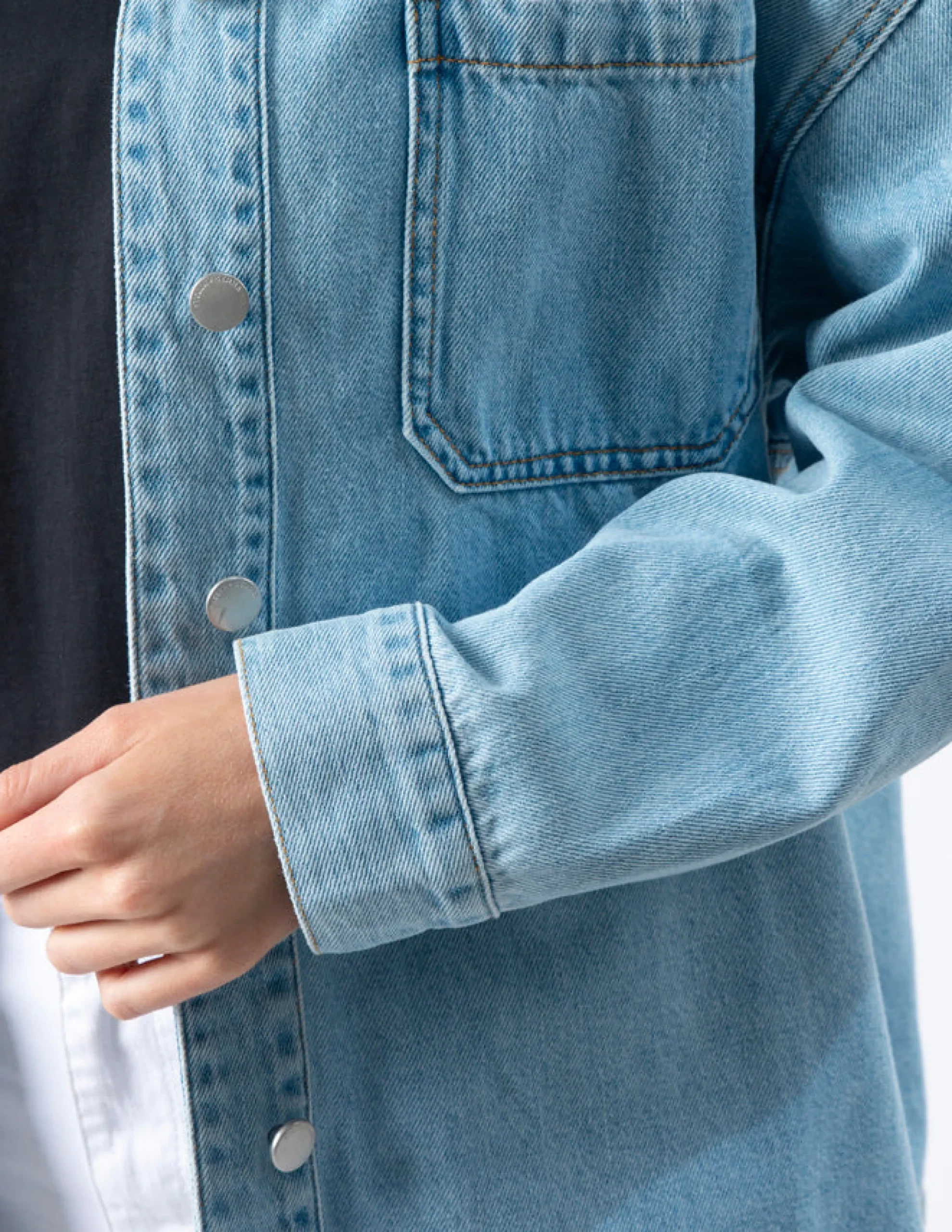 STELLA ESSENTIALS Zippy Shirt - Light Wash