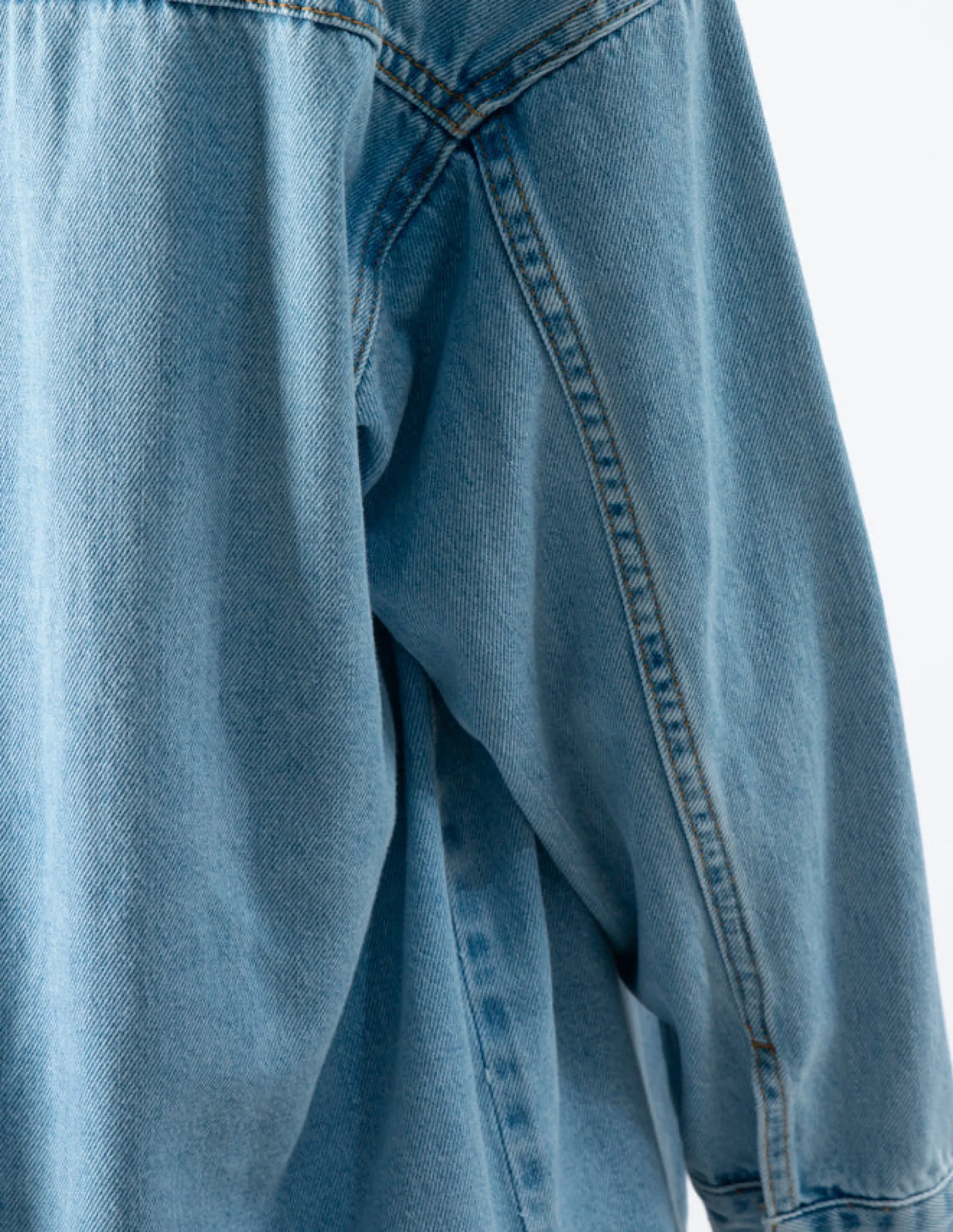 STELLA ESSENTIALS Zippy Shirt - Light Wash