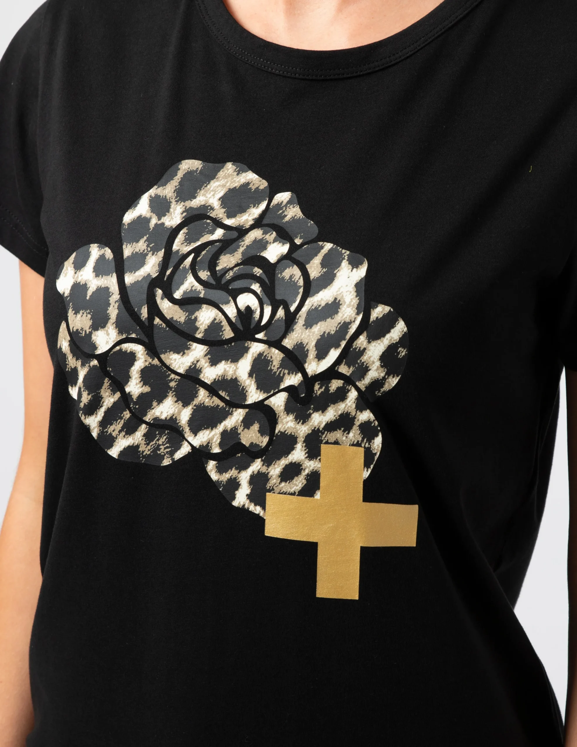 T-Shirt - Black with Leopard Rose