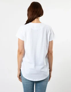 T-Shirt - White Paper Flowers Heart