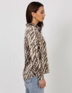 Vera Shirt - Abstract Animal